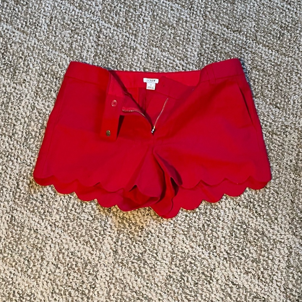 EUC (maybe worn twice) size 10, red ladies J Crew scalloped red linen shorts!